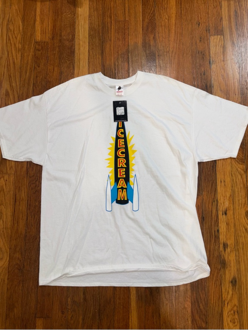 New Icecream White Tee with Yellow & Blue Rocket Graphic Sz:2XL